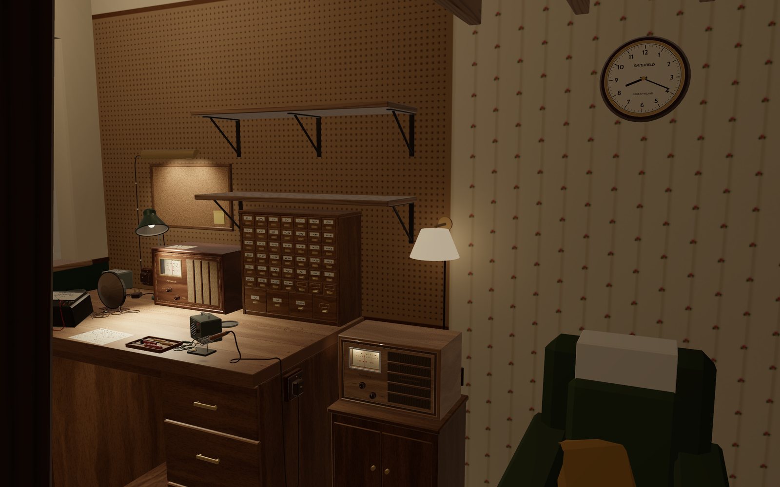 Home under the loft of an evening, a set of your own on the cupboard